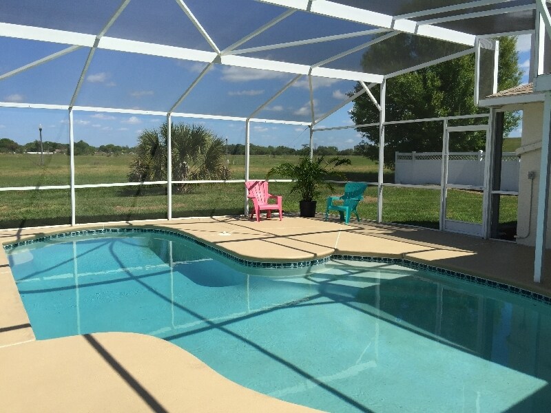 Foto del edificio - 2466 Pine Chase Cir