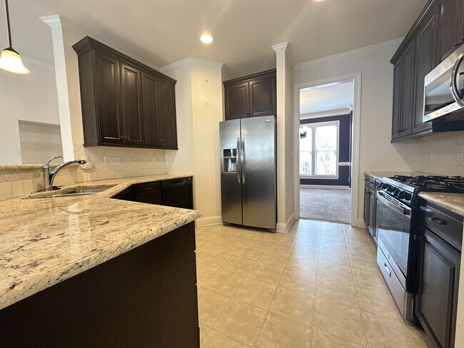Building Photo - 540 Old Mill Village Dr