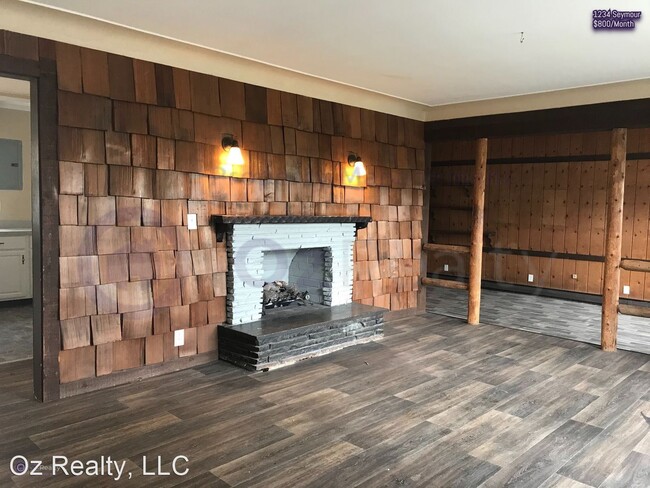 Building Photo - 2 br, 1 bath House - 1234 Seymour Rd