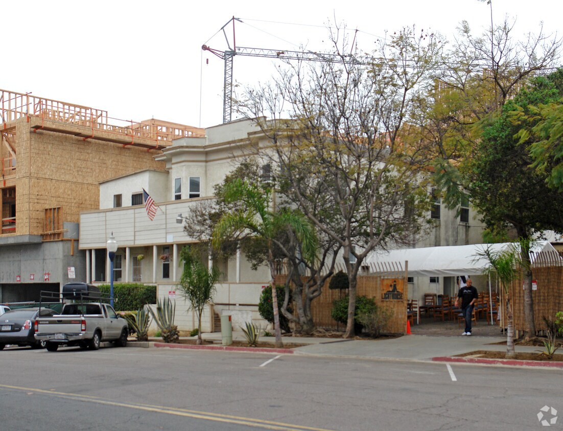 Primary Photo - 528 14th St