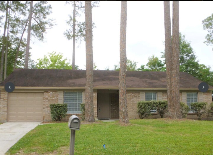 Primary Photo - 2711 Pinewood Blvd N