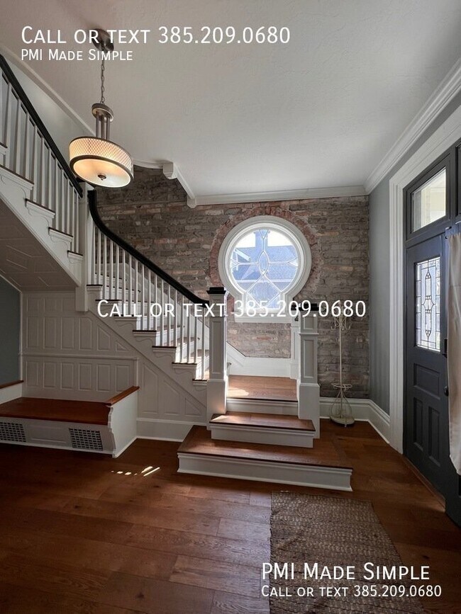 Building Photo - 5 Bed Updated 1800s Victorian Home - GORGE...