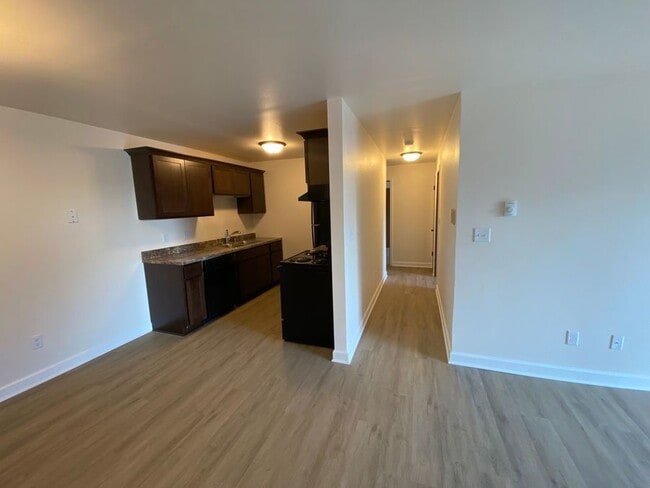 Building Photo - 6030 80th Pl