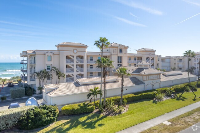 Fotografía del edificio - Somerset Oceanfront