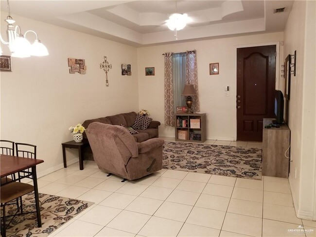 Foto del edificio - 11 Scottland Dr