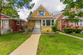 Building Photo - 3754 W 69th St