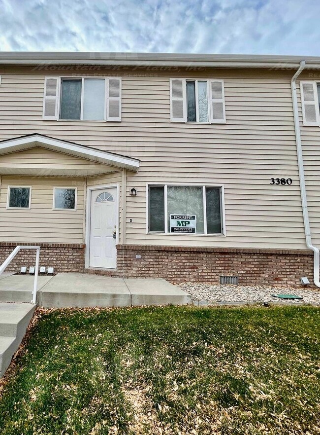 Building Photo - 3380 Saratoga St