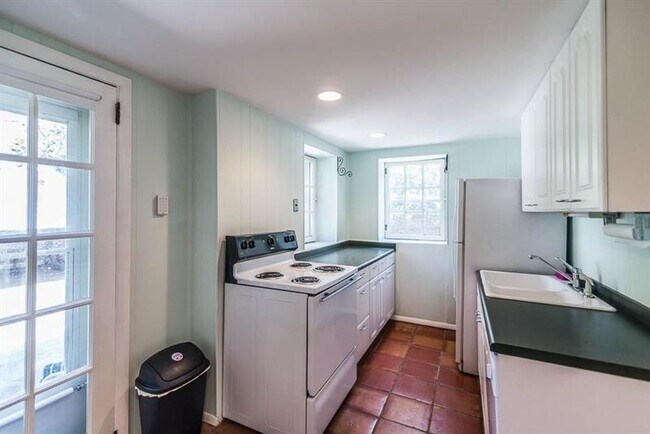 Foto del edificio - 800 E Morningside Dr NE