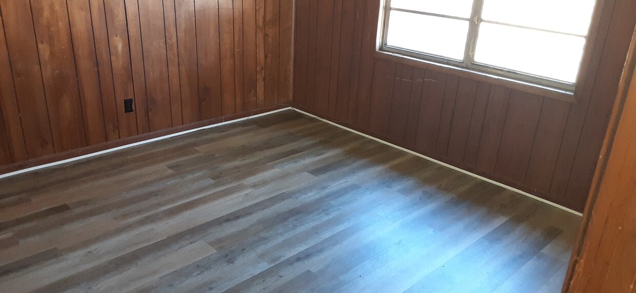 1223 Poplar Ave, Nashville, GA 31639 Apartments in Nashville, GA