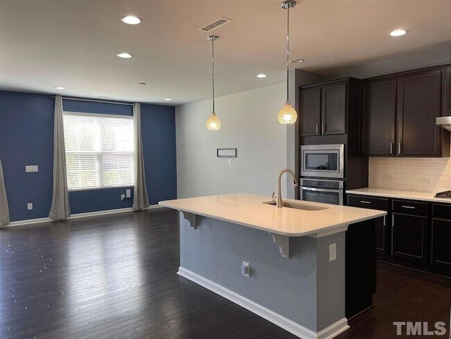 Foto del edificio - 806 Bristol Bridge Dr