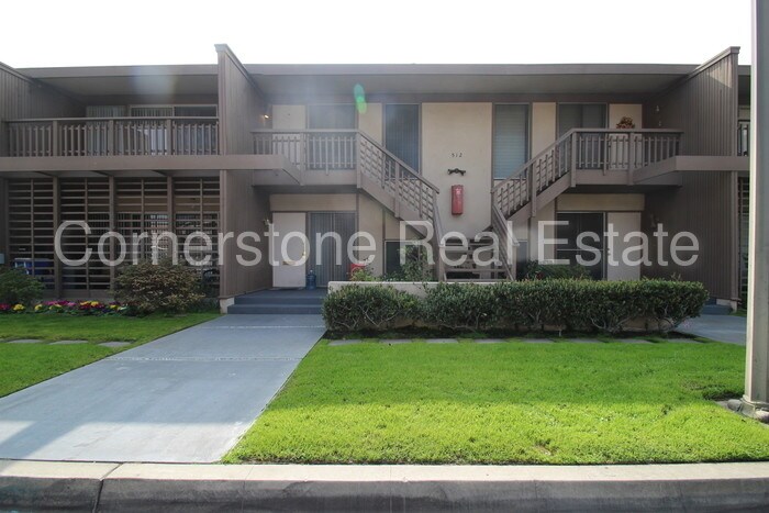 Primary Photo - 512 E Sandra Ave