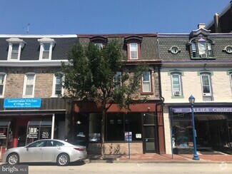Building Photo - 215 Bridge St