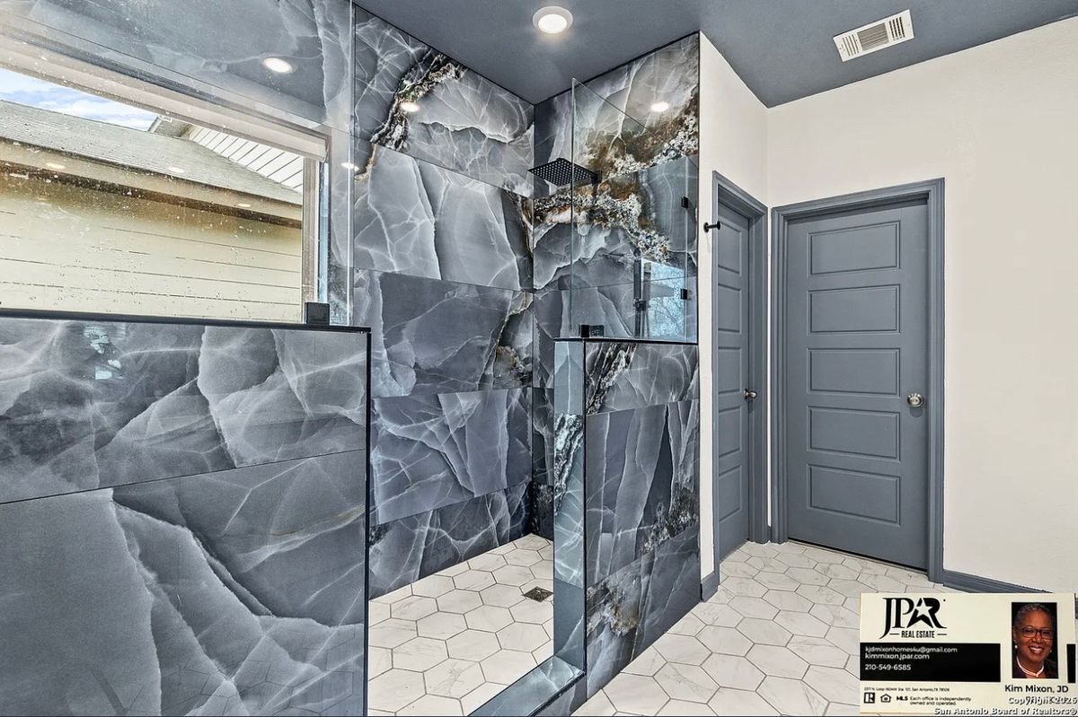 Building Photo - 3306 Junction Bay