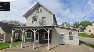 Building Photo - 628 Franklin St