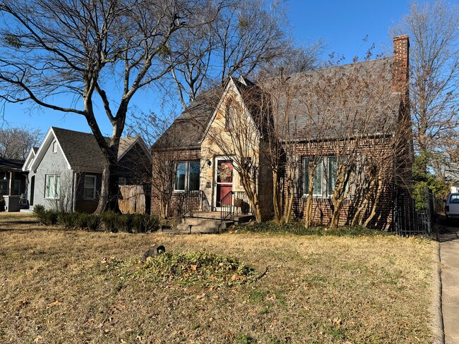 Foto del edificio - 2023 E 14th Pl