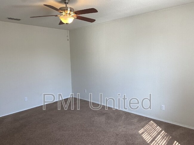 Building Photo - 2441 Barzona Dr