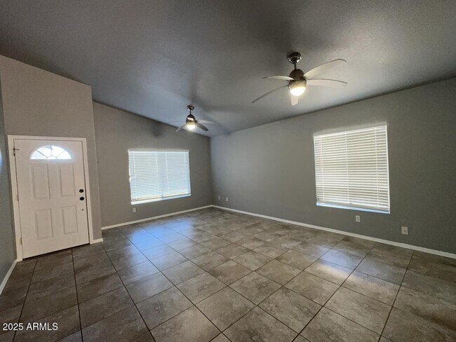 Building Photo - 1104 San Simeon Dr