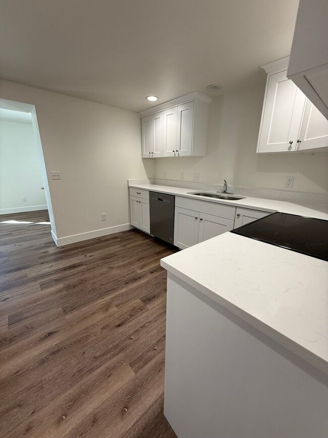 Building Photo - 345 E 400 N