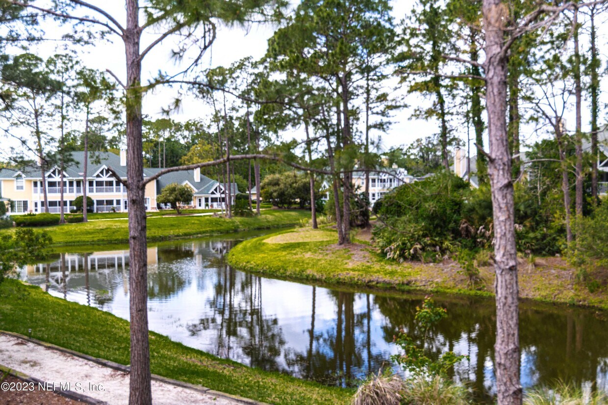 Primary Photo - 310 N Shore Cir