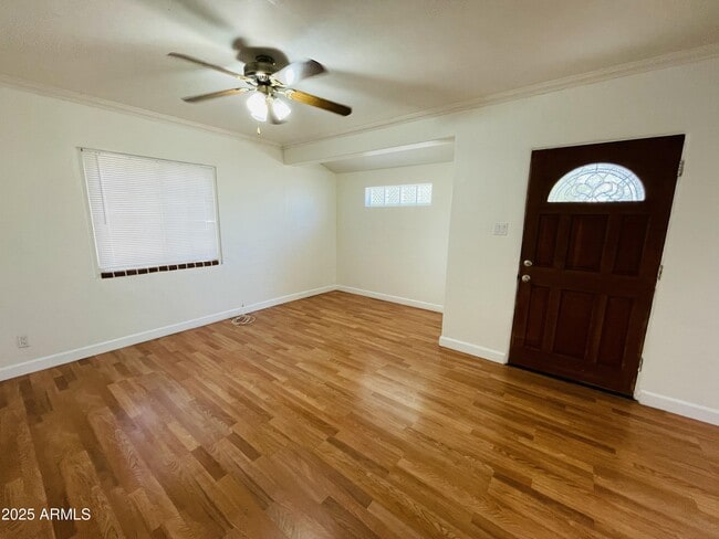 Building Photo - 602 E San Juan Ave