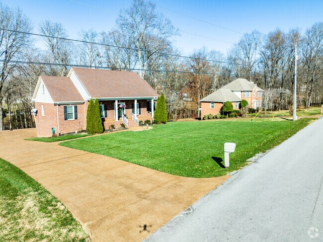 Brick Craftsman homes line the streets of the White House neighborhood.