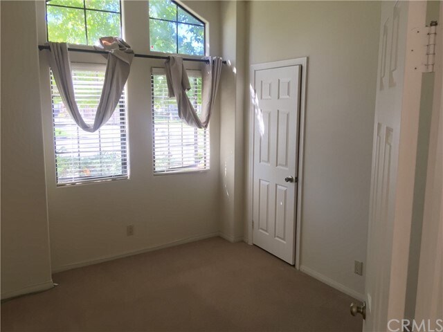 Building Photo - 252 Costa Mesa St