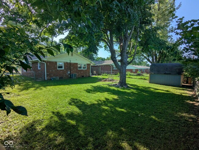 Foto del edificio - 7718 Southfield Dr