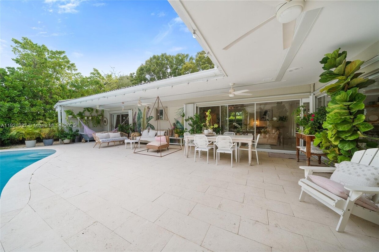 Foto principal - 341 Island Dr