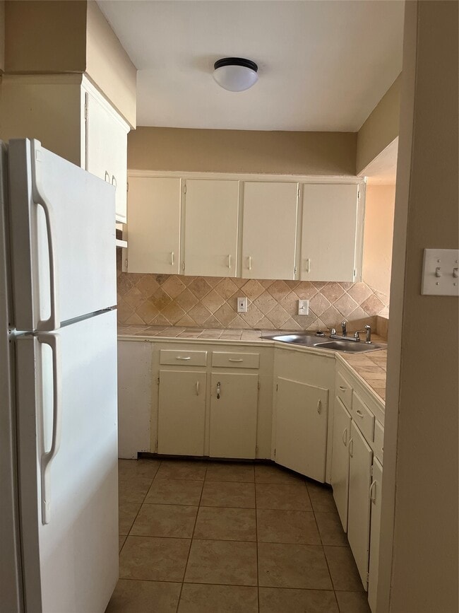 Foto del edificio - 1204 St Joseph St