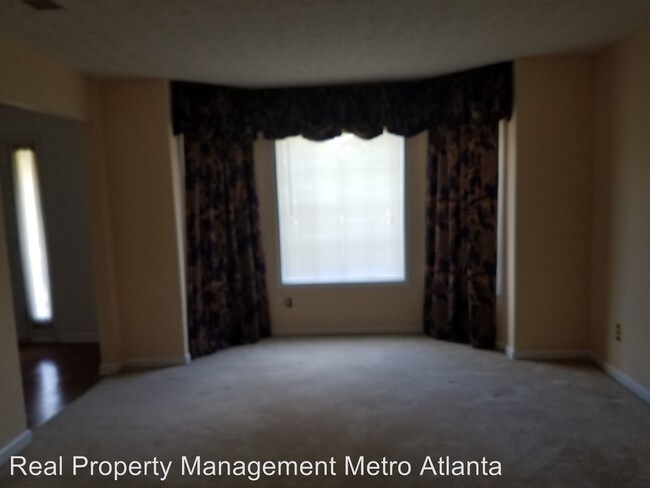 Building Photo - 8075 Harmony Lakes Dr