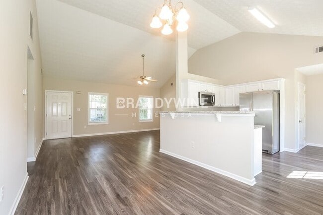 Foto del edificio - 430 Bridgeport Pl