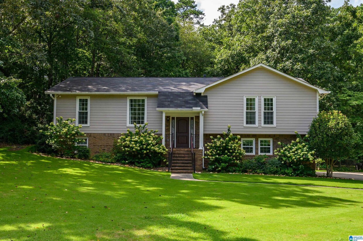 Primary Photo - 5174 Redfern Way