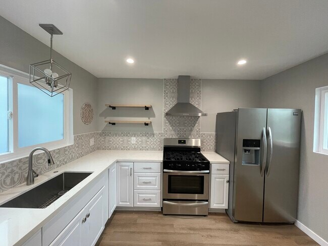 Foto del edificio - 27200 Lancebrook Dr