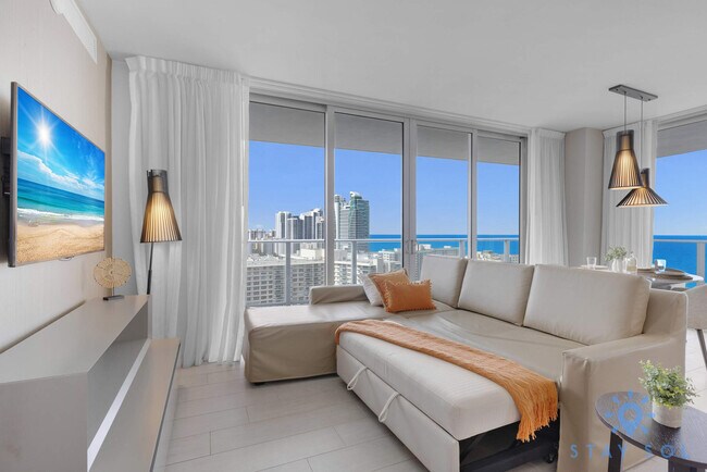 Foto del edificio - 4010 S Ocean Dr