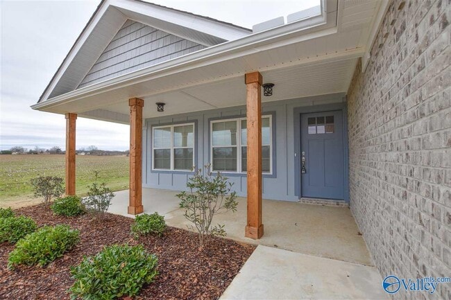Building Photo - 300 Stone Hill Dr