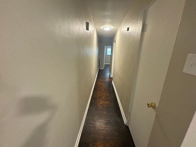 Foto del edificio - 2BR 1ba apartment conveniently located in ...