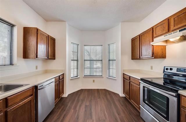 Building Photo - 812 Melville Dr