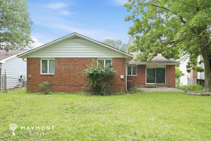 Building Photo - Gorgeous 3-Bedroom South Euclid Home