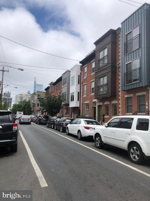 Building Photo - 757 S 20th St