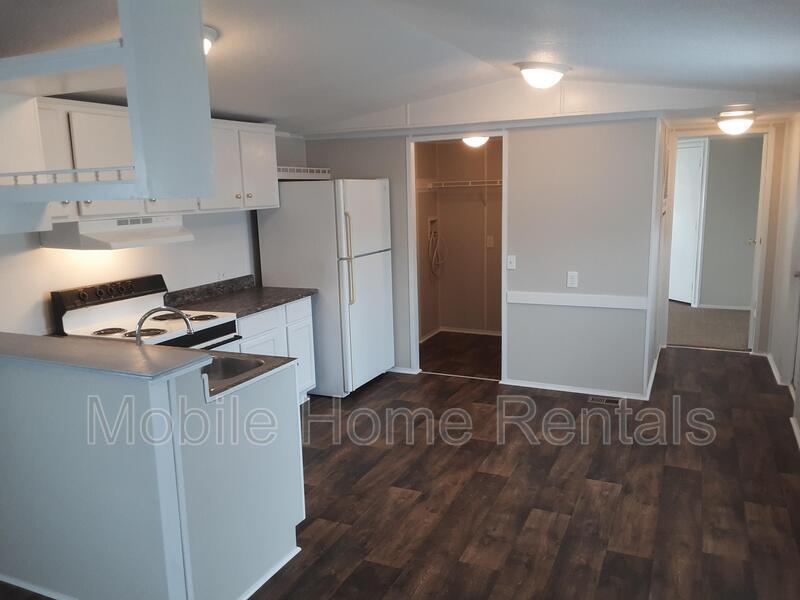 87 Leisure View Dr, East Flat Rock, NC 28726 House Rental in East