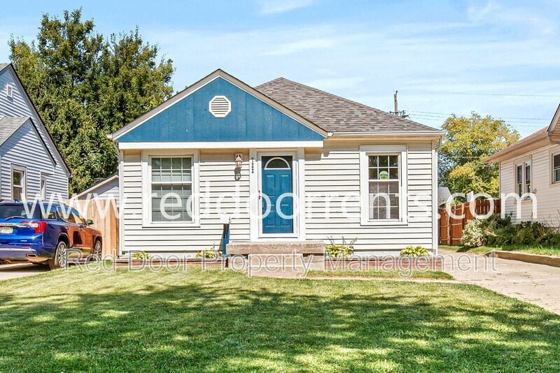Photo - 722 E Yoke St
