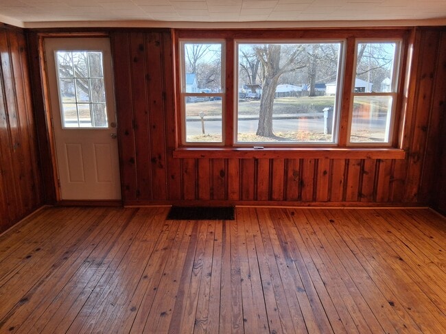 Building Photo - 2311 Hendricks St