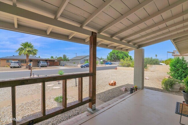 Foto del edificio - 301 N 87th St