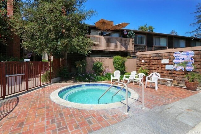 Jacuzzi - 1022 Cabrillo Park Dr