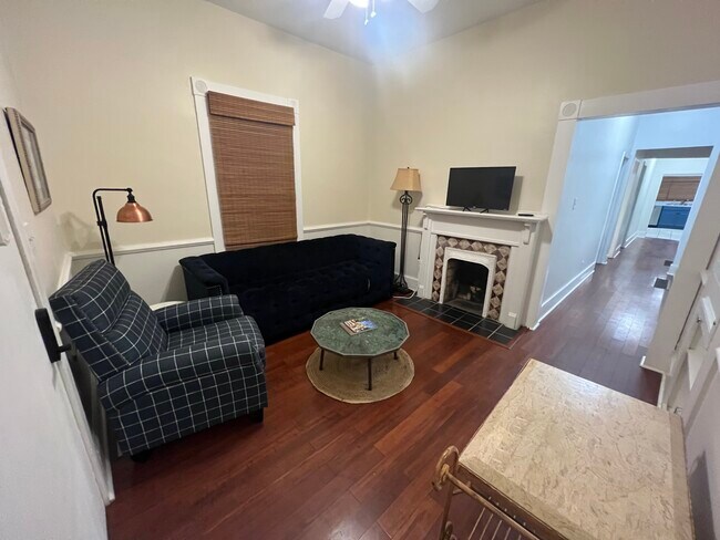 Living Room - 311 Oakland Ave SE