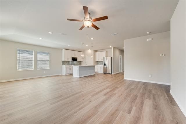 Building Photo - 2127 Mustang Wy