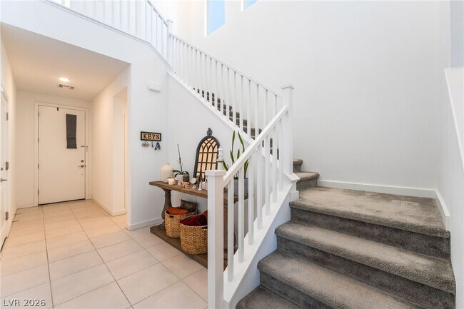 Foto del edificio - 720 Emerson Creek Ct