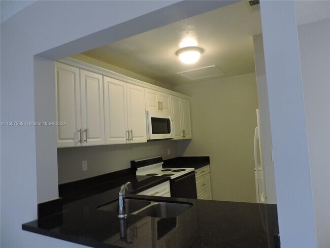Building Photo - 14867 SW 104th St