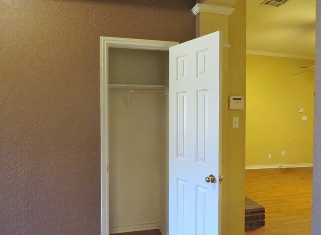 Foto del edificio - 3 Bedroom 2 Bathroom Parkview Estates Home