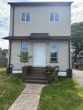 Building Photo - 48 Penataquit Ave